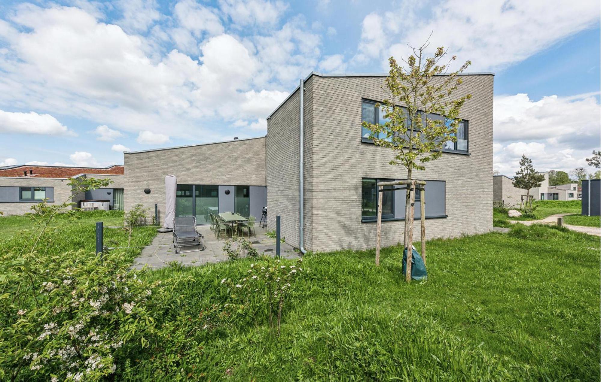 Nice Home In Lembruch-Duemmer See With Sauna Eksteriør billede